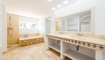 resa estates ibiza for sale house  ses salines 2022 finca bathroom 1.jpg
